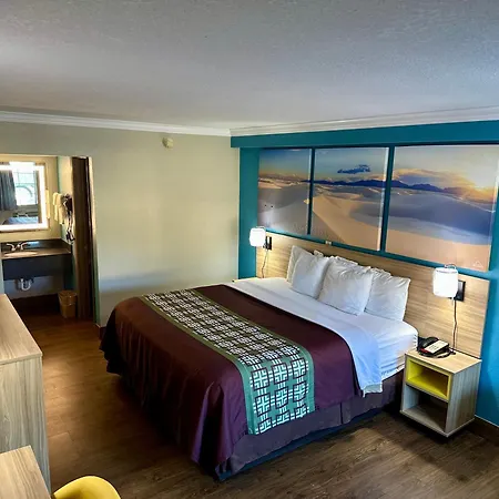 Days Inn By Wyndham Houston East